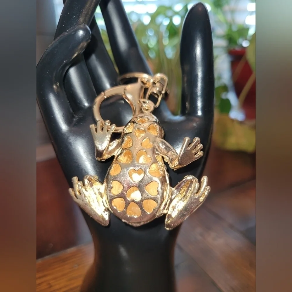 Bag Charm of White Frog - Picture 2 of 4